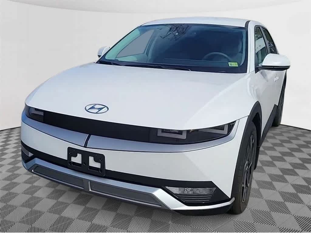 2024 Hyundai IONIQ 5 SEL 3