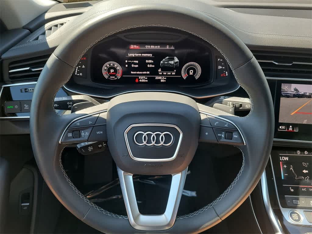 2023 Audi Q8 Premium 16