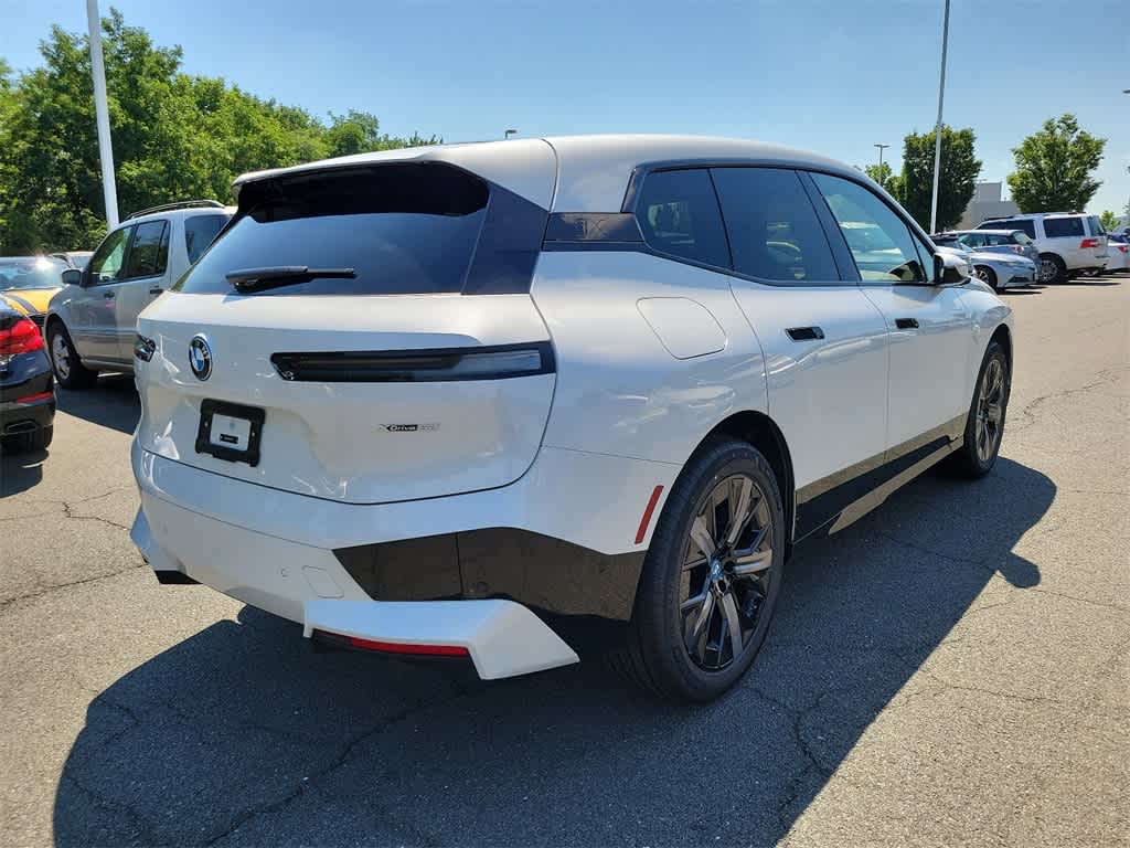 2025 BMW iX xDrive50 3