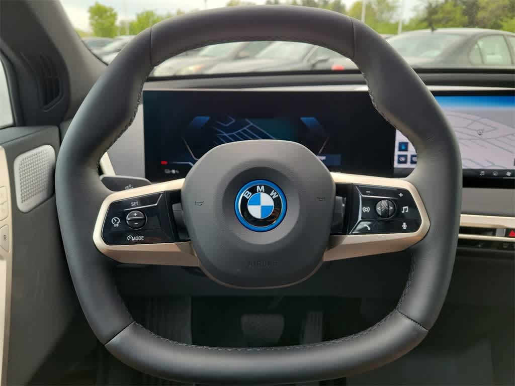 2024 BMW iX M60 9