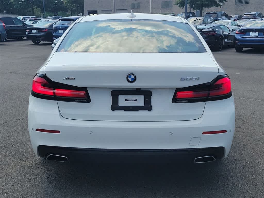 2022 BMW 5 Series 530i xDrive 23