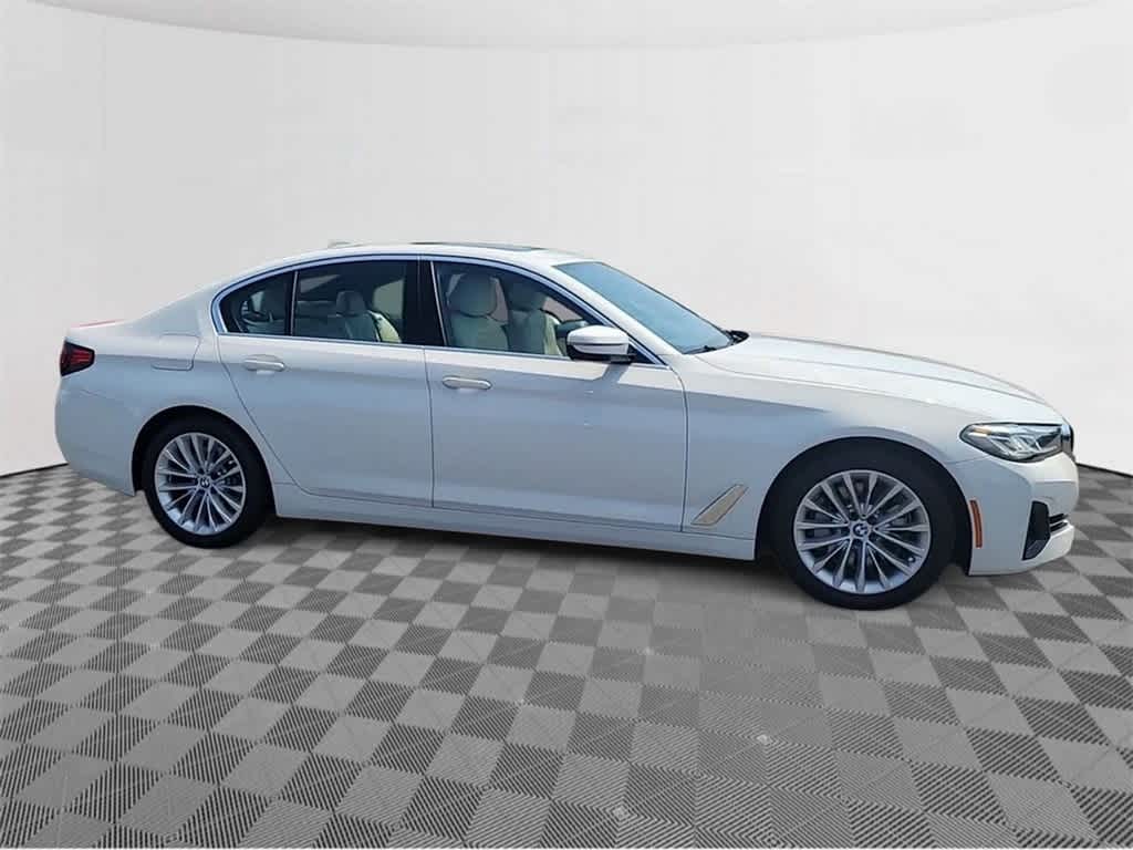 2022 BMW 5 Series 530i xDrive 9