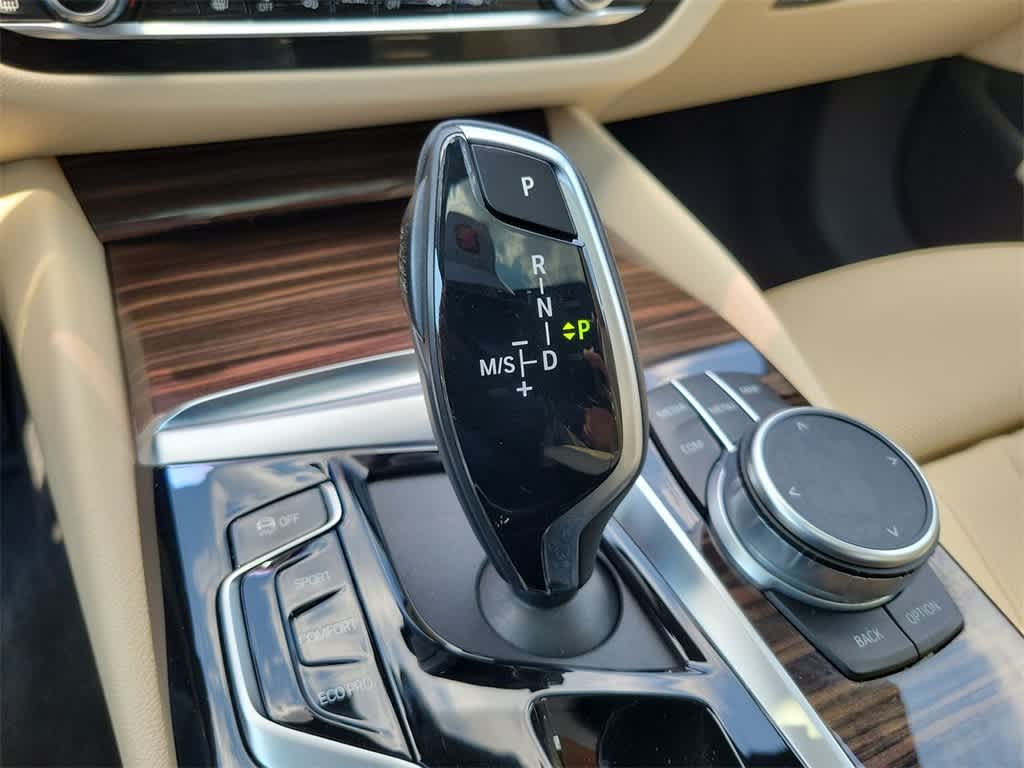 2021 BMW 5 Series 530i xDrive 12