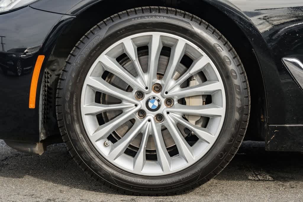 2021 BMW 5 Series 530i xDrive 16