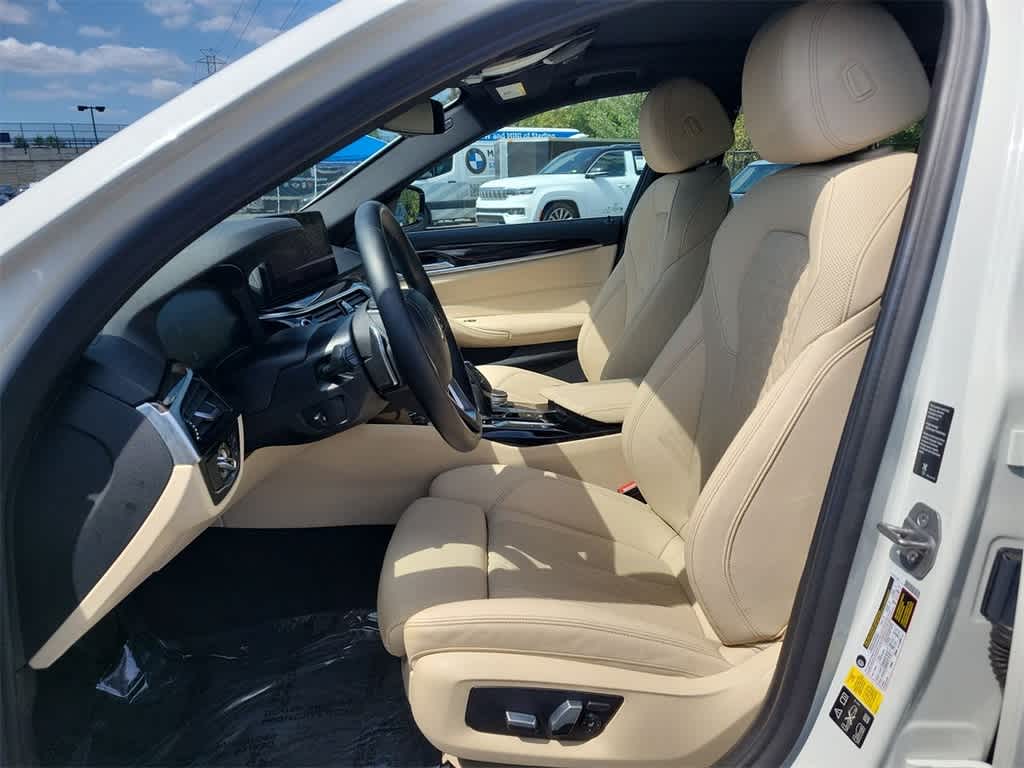 2021 BMW 5 Series 530i xDrive 11