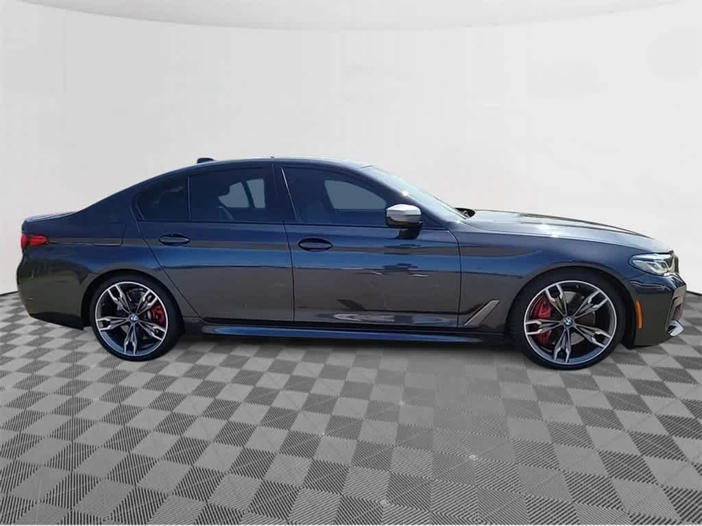 2022 BMW 5 Series M550i xDrive 9