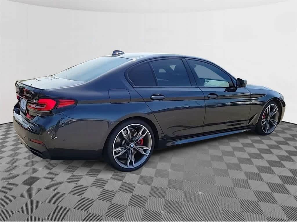 2022 BMW 5 Series M550i xDrive 8