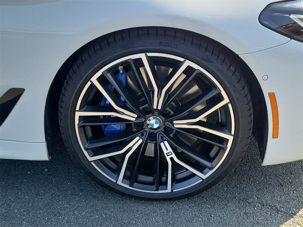 2022 BMW 5 Series M550i xDrive 25