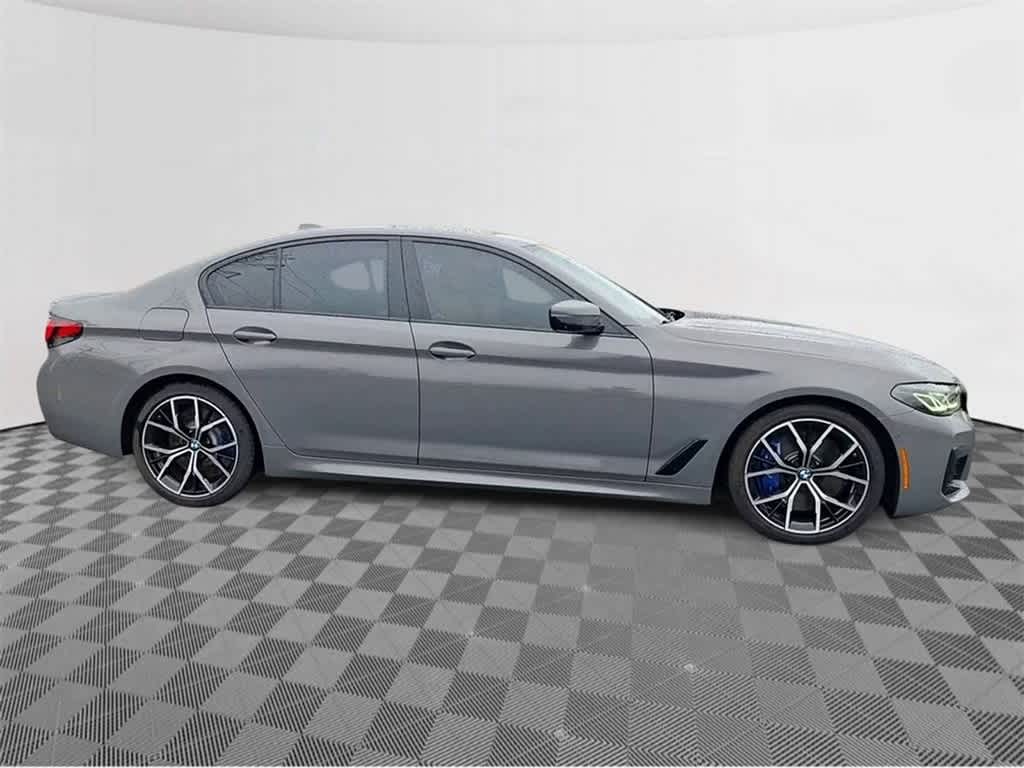 2022 BMW 5 Series M550i xDrive 9