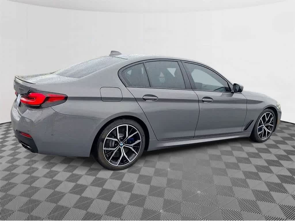 2022 BMW 5 Series M550i xDrive 8