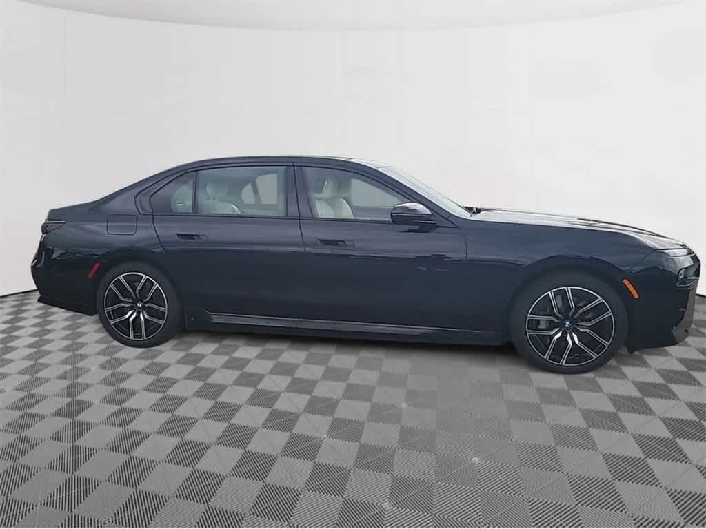 2024 BMW 7 Series 750e xDrive 9