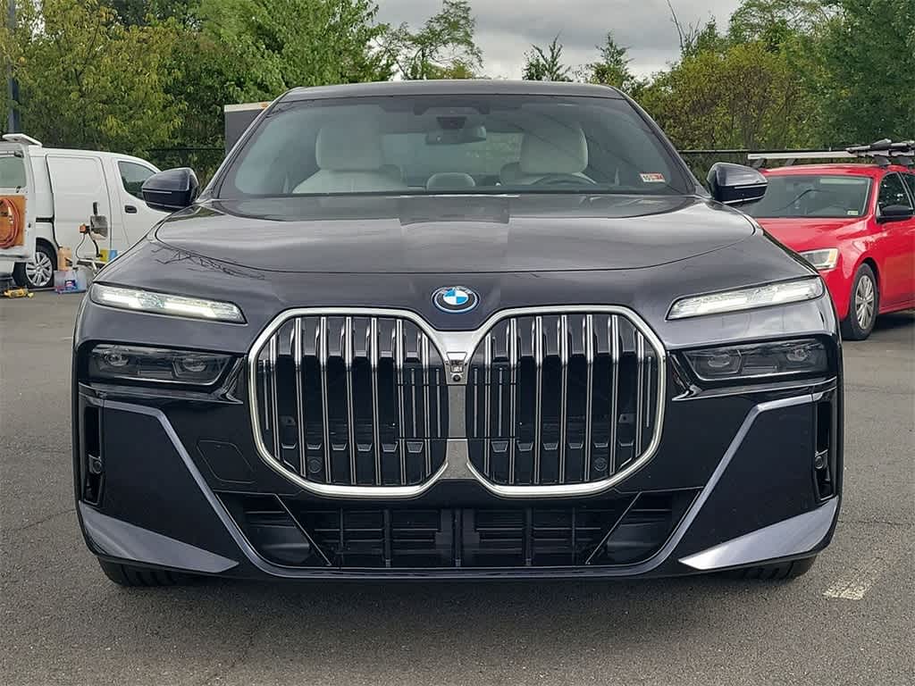 2024 BMW 7 Series 750e xDrive 27