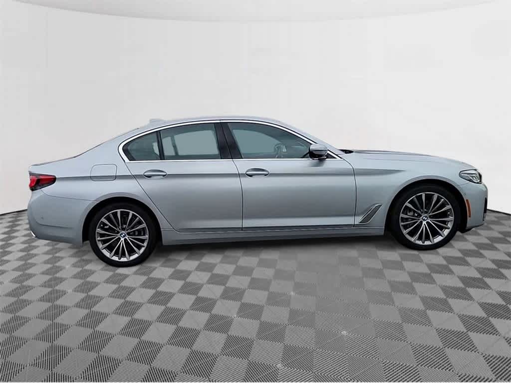 2021 BMW 5 Series 540i xDrive 9