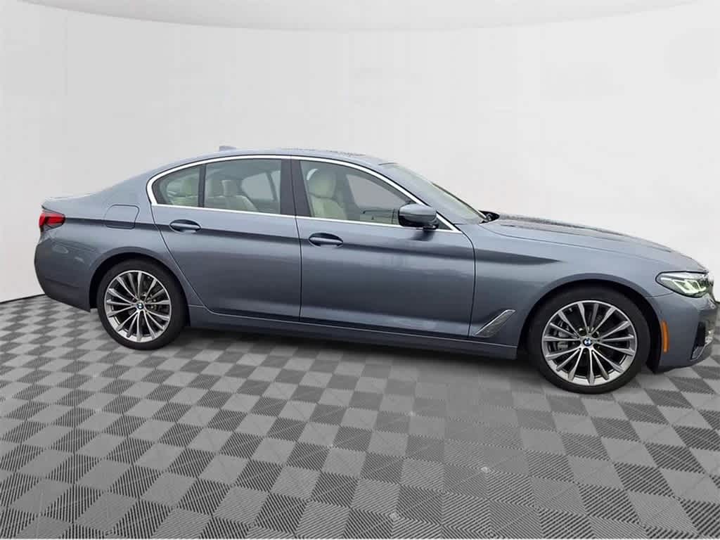 2021 BMW 5 Series 540i xDrive 9