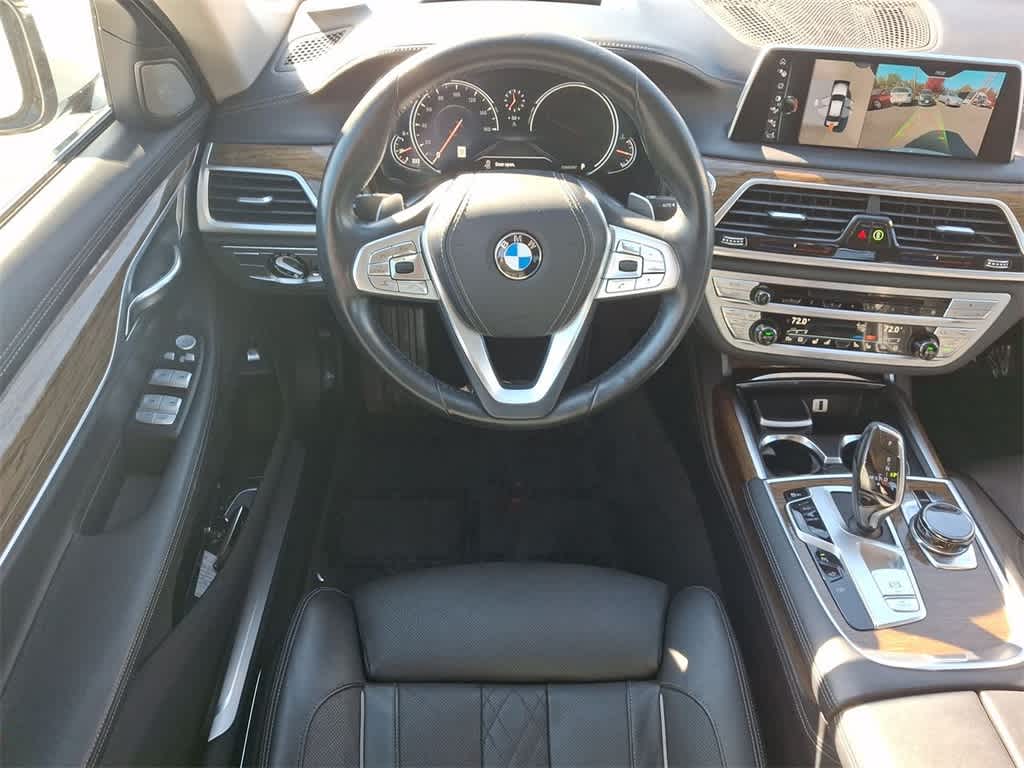 2016 BMW 7 Series 750i xDrive 21