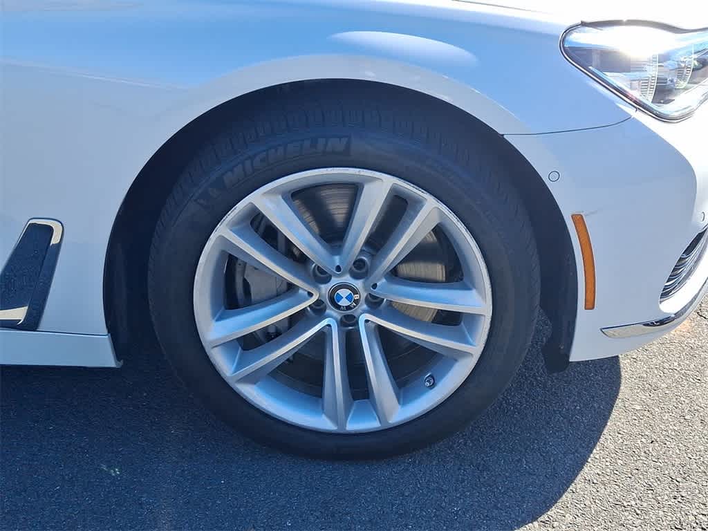 2016 BMW 7 Series 750i xDrive 25