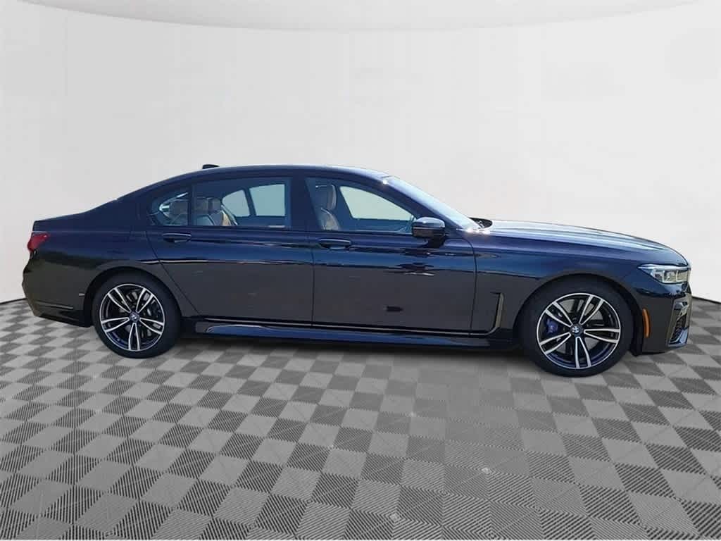 2022 BMW 7 Series 740i xDrive 9