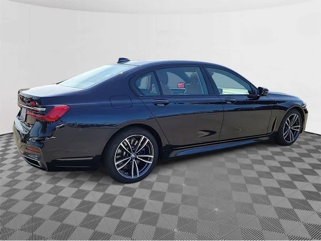 2022 BMW 7 Series 740i xDrive 8