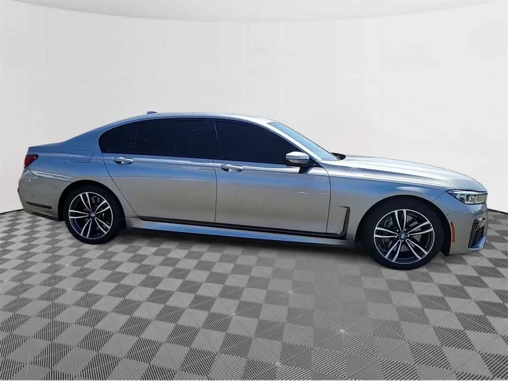 2022 BMW 7 Series 750i xDrive 9