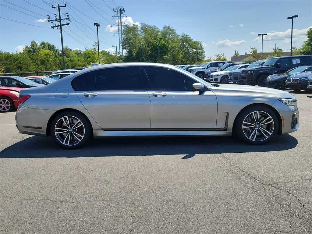 2022 BMW 7 Series 750i xDrive 25