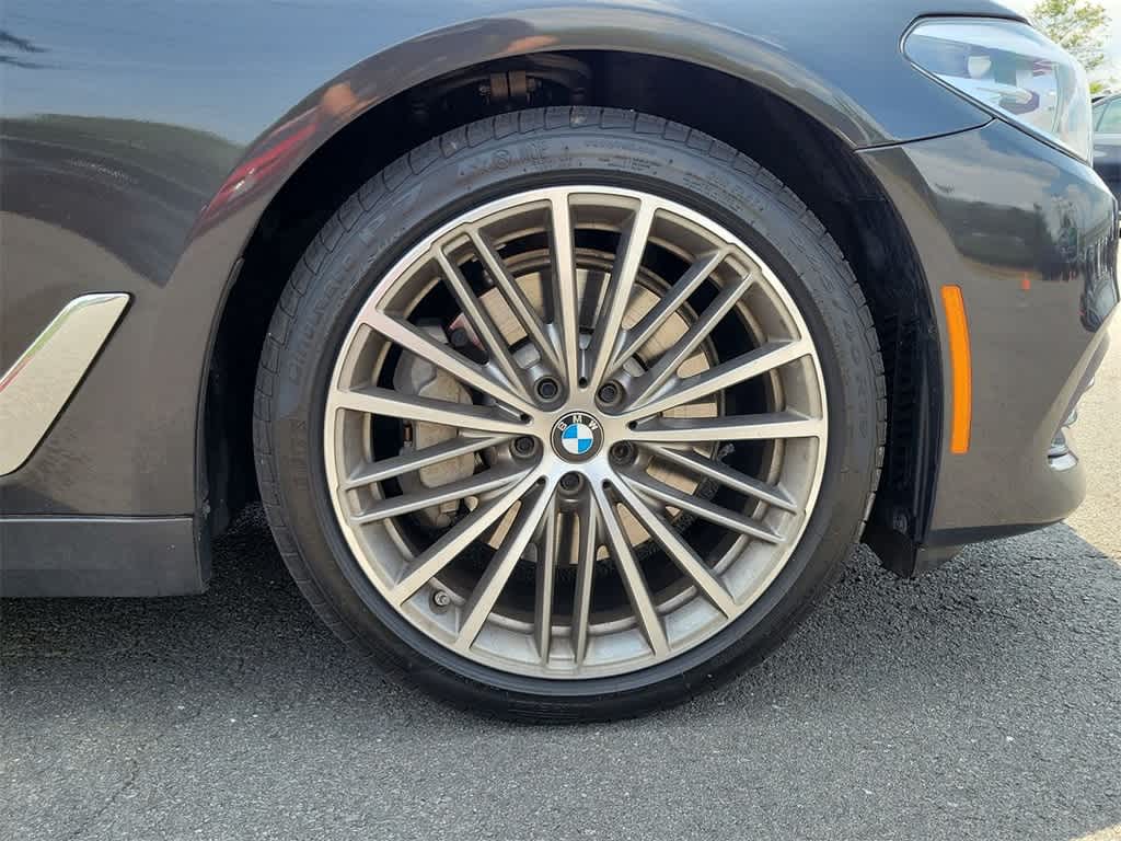 2019 BMW 5 Series 530i xDrive 27