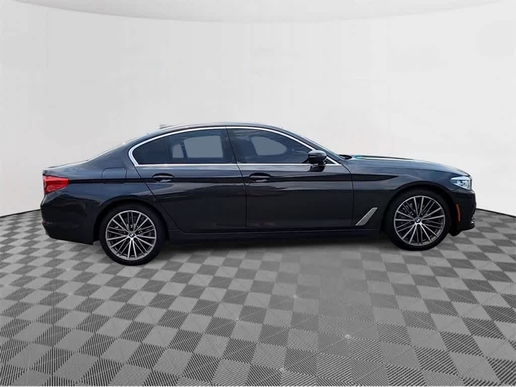 2019 BMW 5 Series 530i xDrive 9