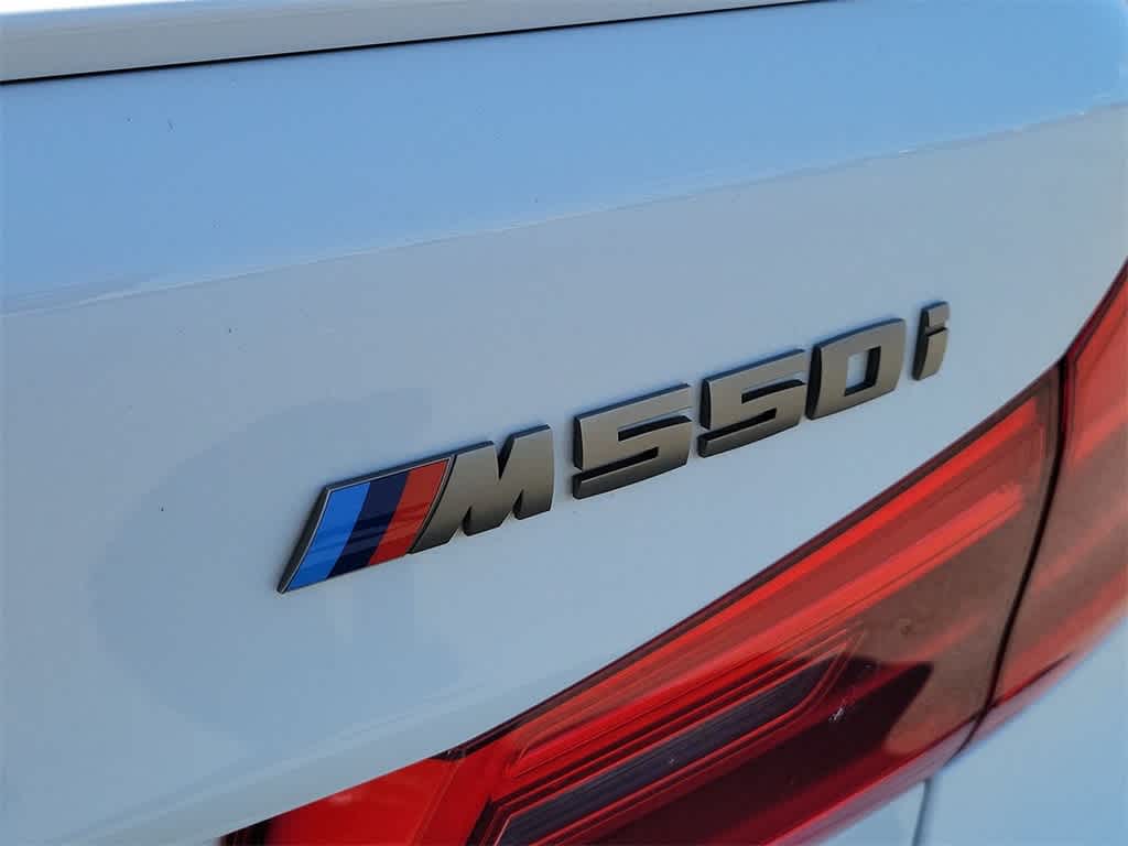 2019 BMW 5 Series M550i xDrive 23