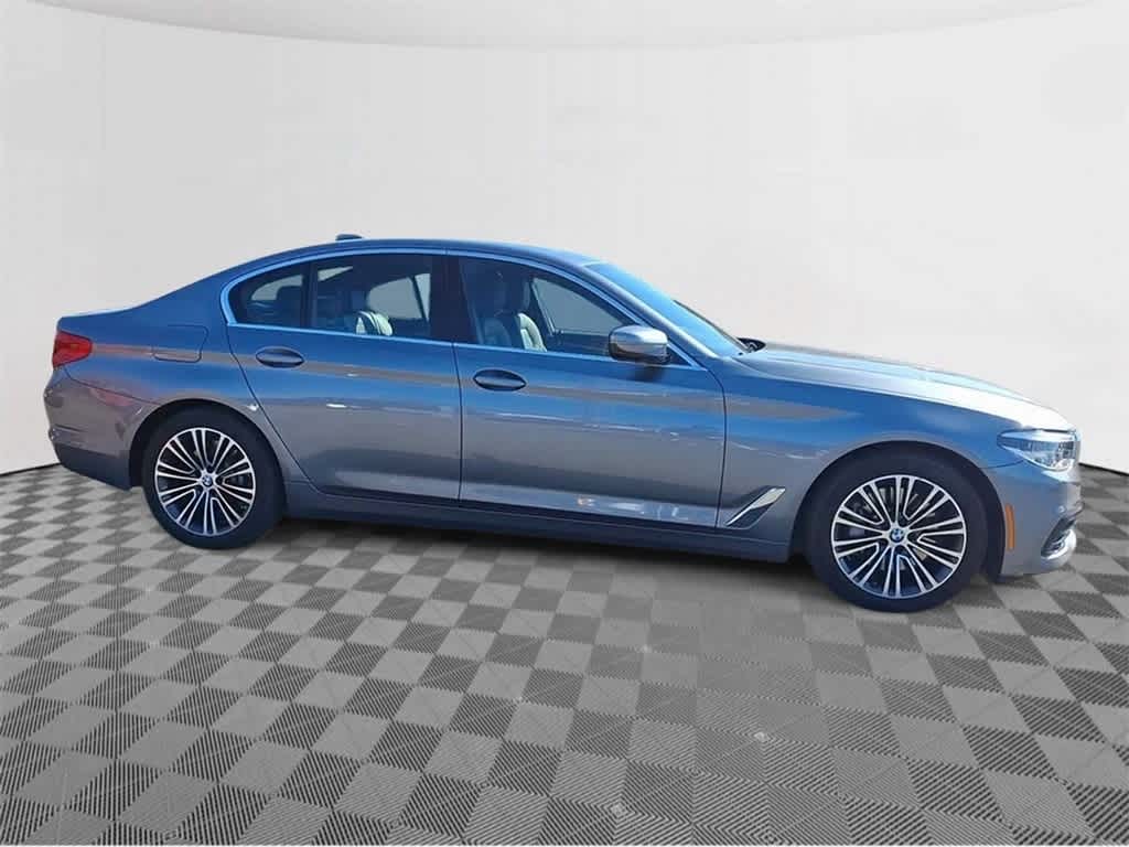 2019 BMW 5 Series 540i xDrive 9