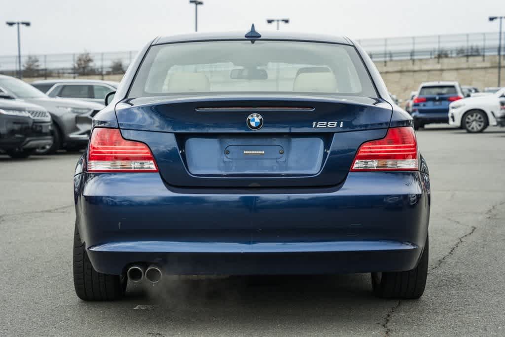 2011 BMW 1 Series 128i 5