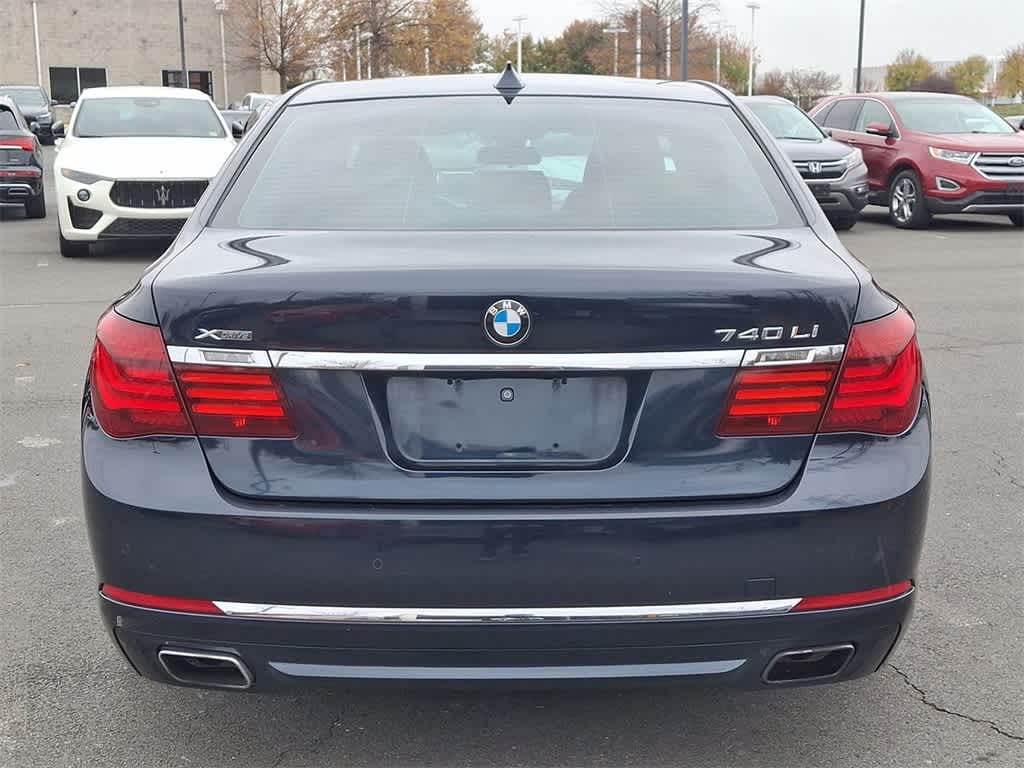 2015 BMW 7 Series 740Li xDrive 22