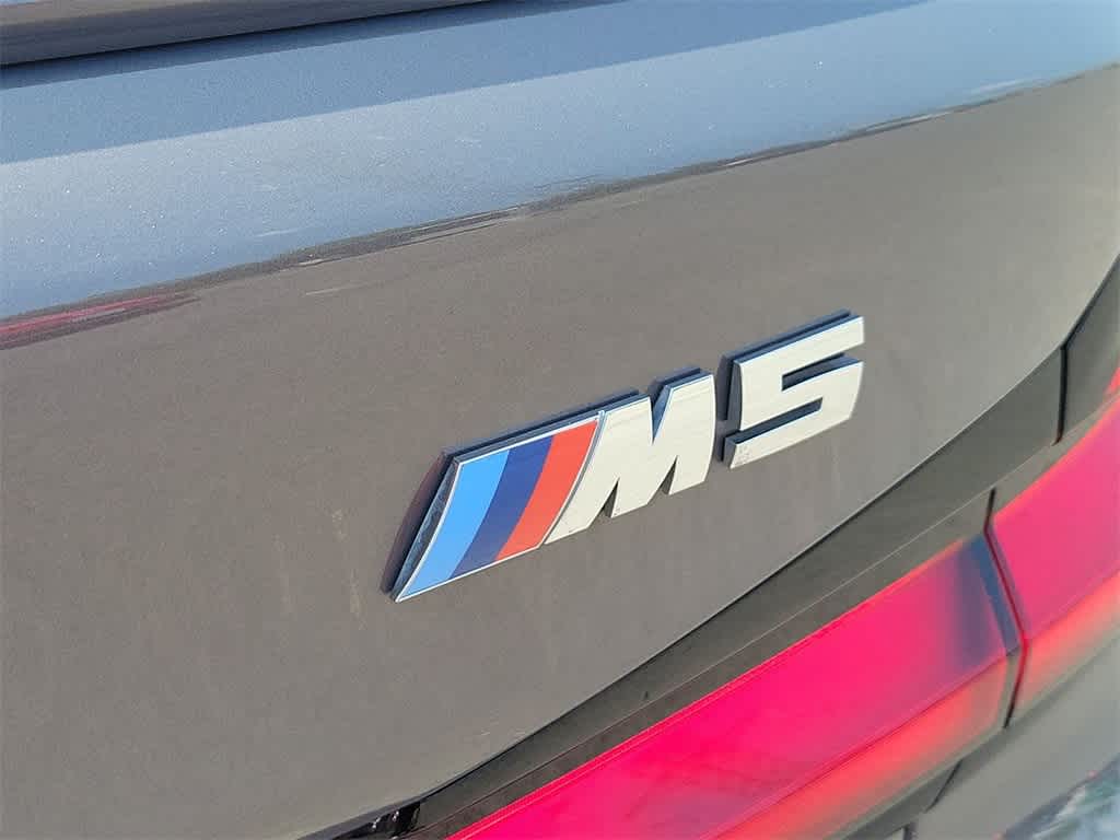 2022 BMW M5 BASE 23