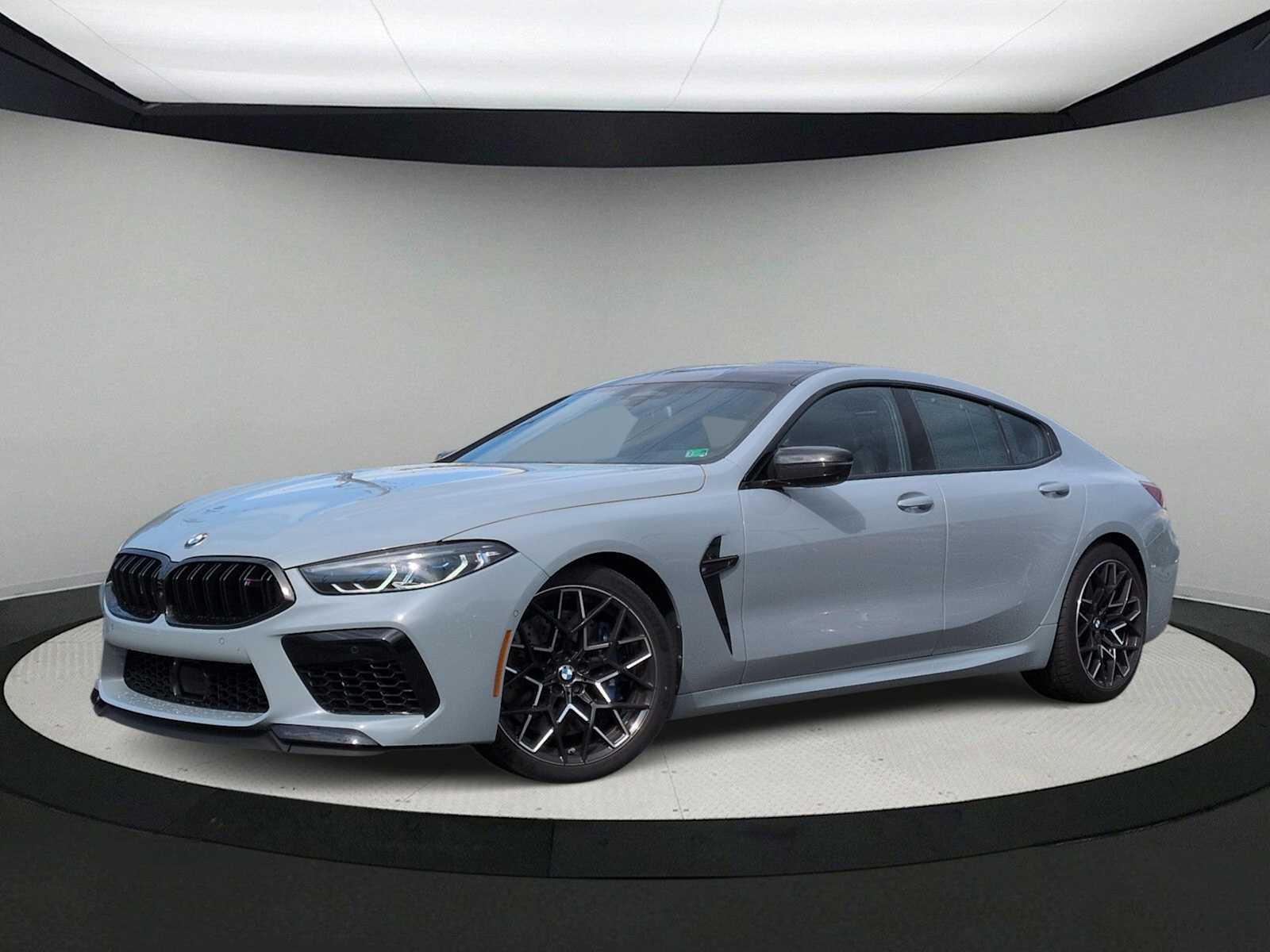 2024 BMW M8