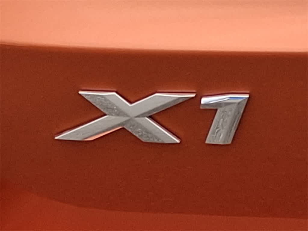 2025 BMW X1 xDrive28i 12