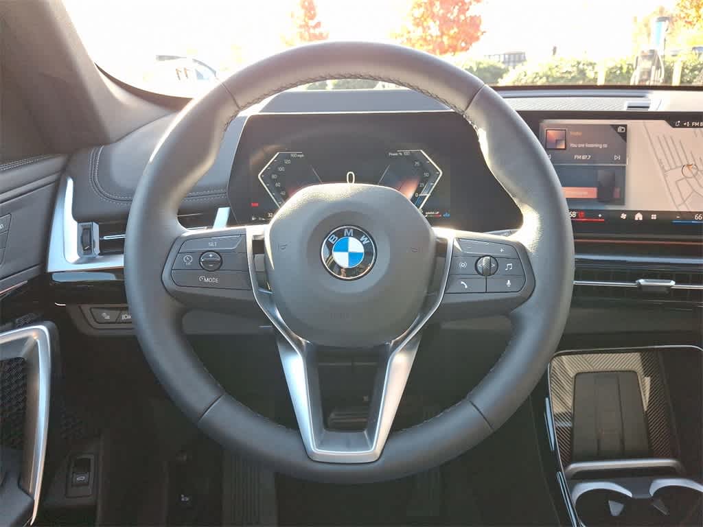 2025 BMW X1 xDrive28i 9