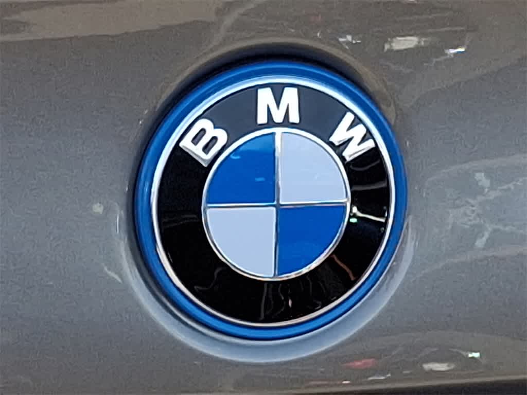 2025 BMW i5 xDrive40 11