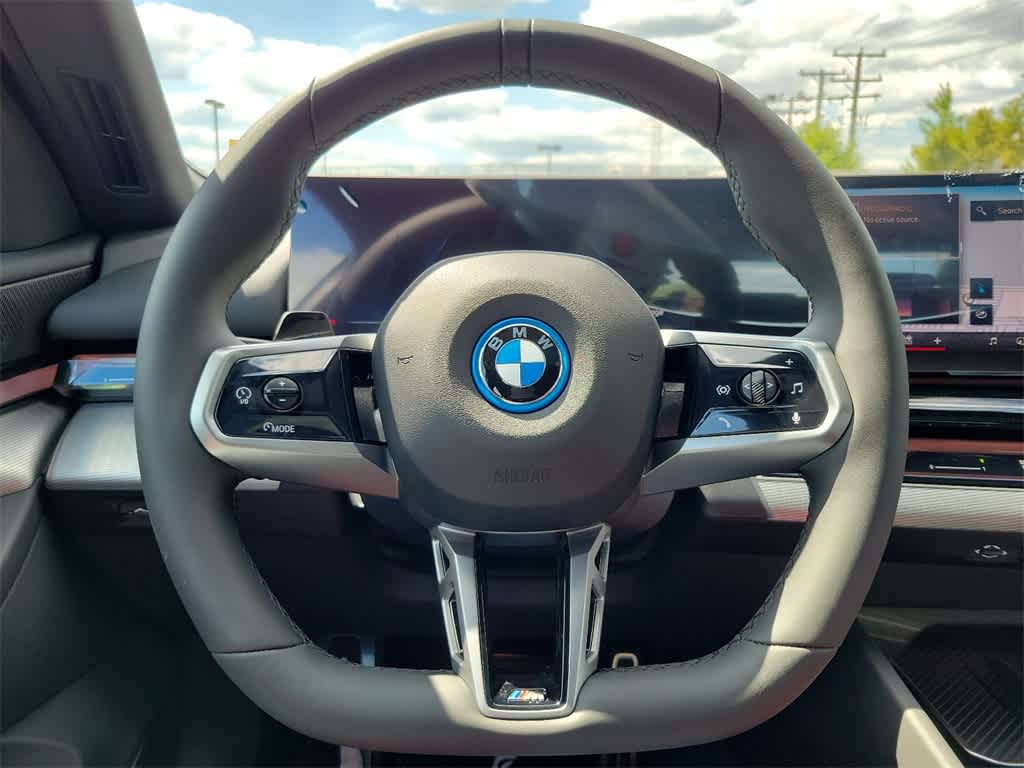 2025 BMW i5 xDrive40 8