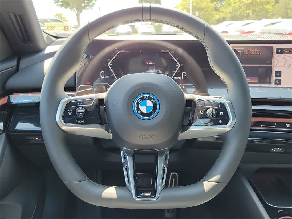 2025 BMW i5 xDrive40 7