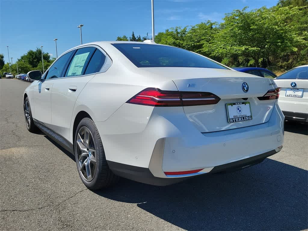 2025 BMW i5 xDrive40 4