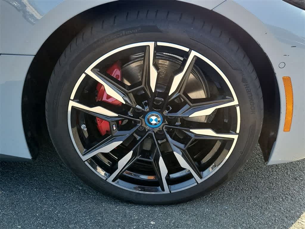 2024 BMW i4 M50 25