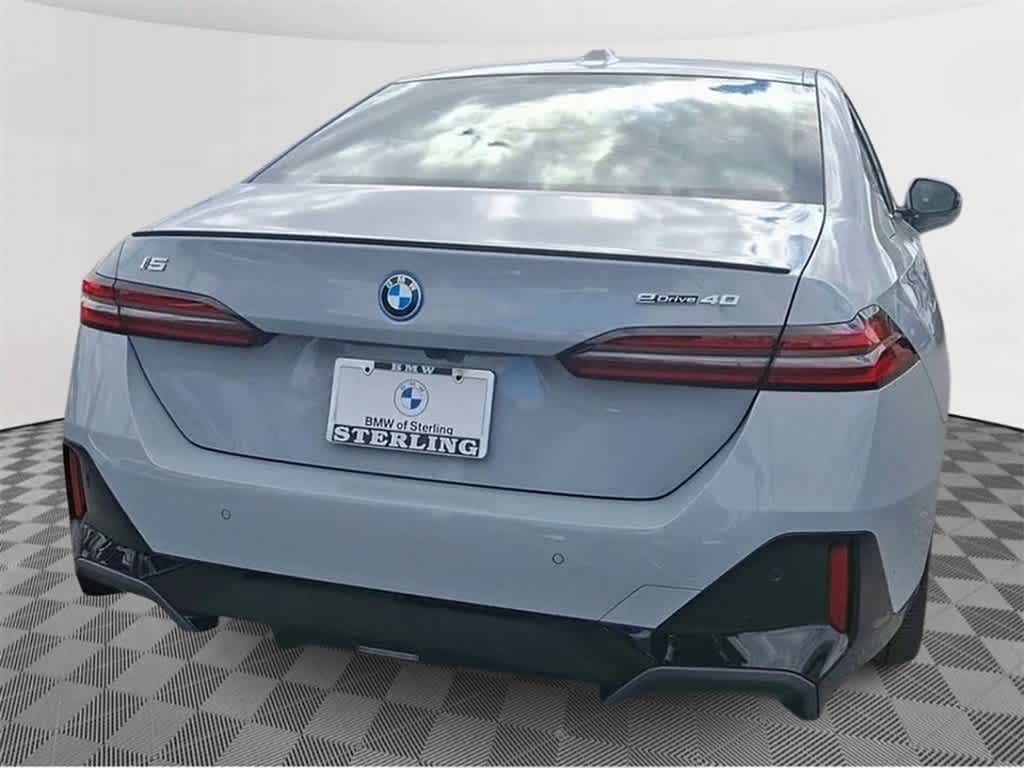 2024 BMW i5 eDrive40 7