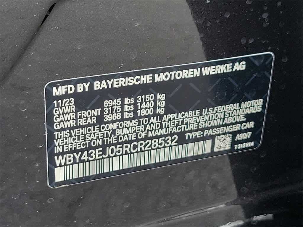 2024 BMW i7 eDrive50 10