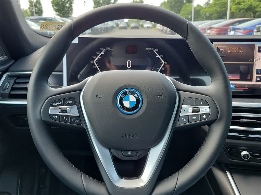 2024 BMW i4 xDrive40 9