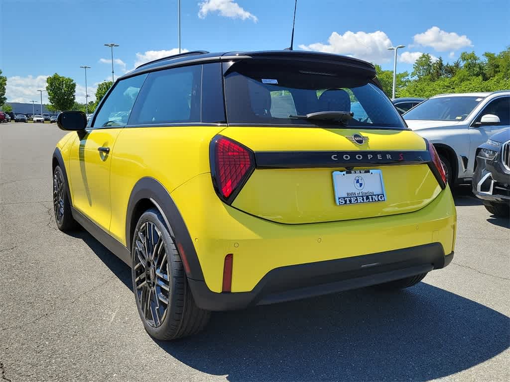 2025 MINI Hardtop 2 Door Cooper S 4