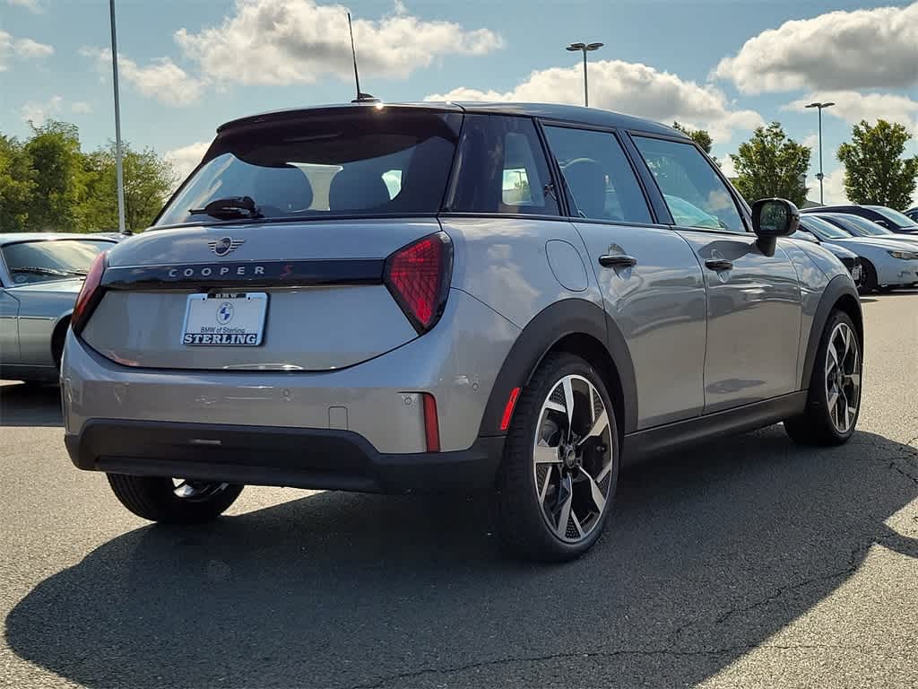 2025 MINI Hardtop 4 Door Cooper S 3