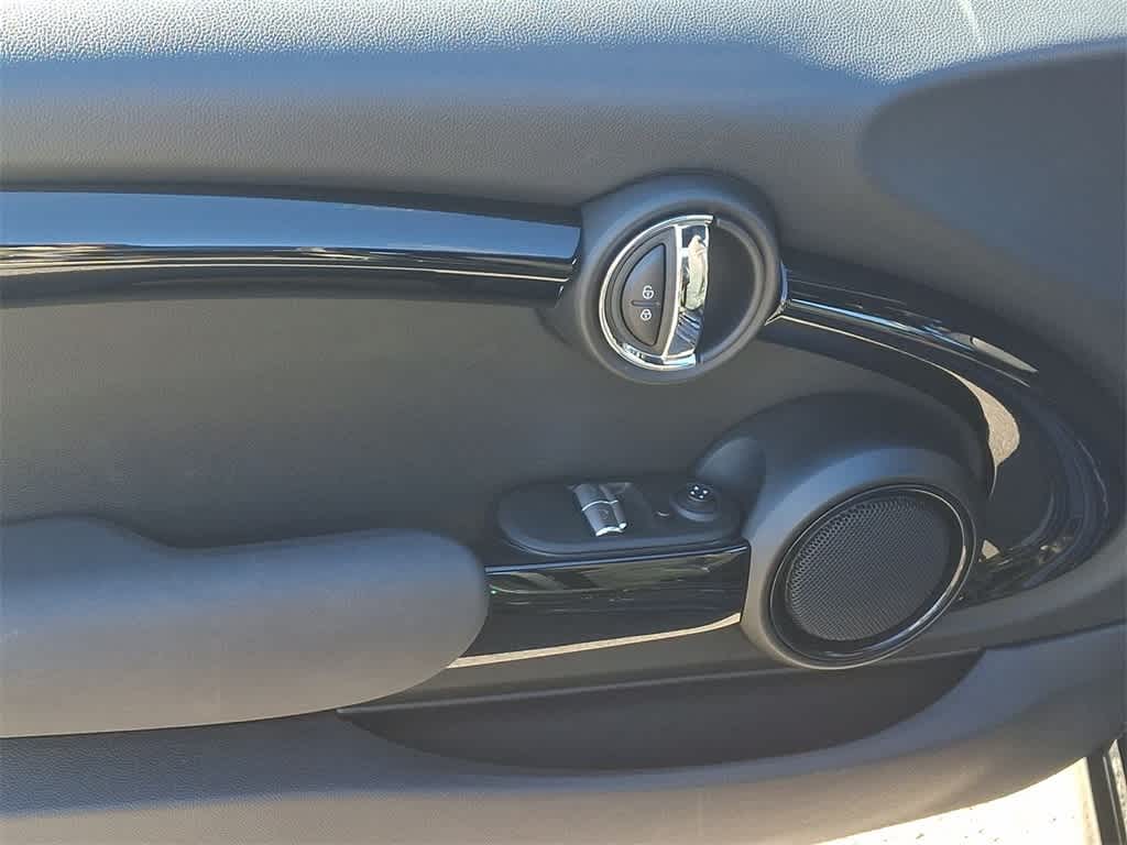 2021 MINI Hardtop 2 Door Cooper 10