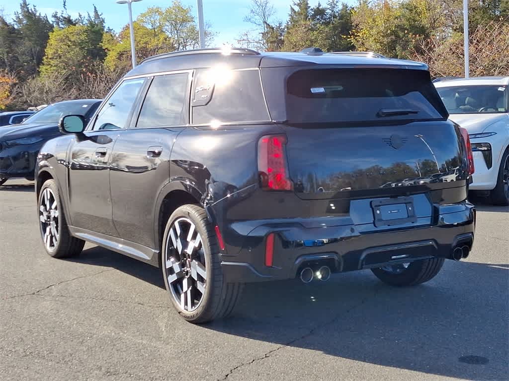 2025 MINI Countryman John Cooper Works 4