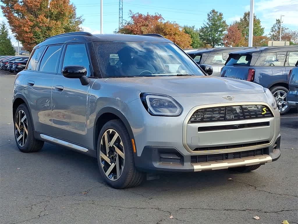 2025 MINI Countryman Cooper SE 2