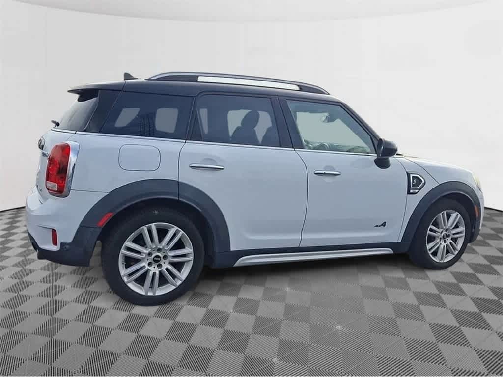 2018 MINI Countryman Cooper S 8