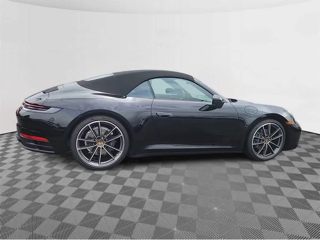 2021 Porsche 911 Carrera 4 8