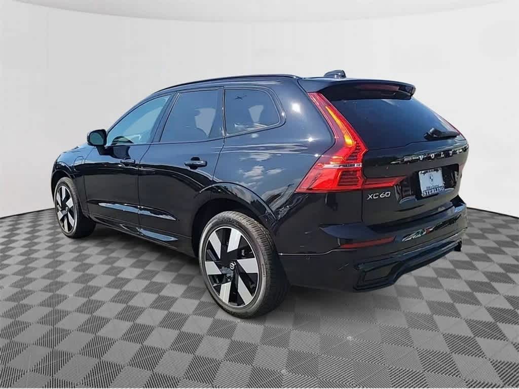 2024 Volvo XC60 Recharge Plug-In Hybrid Ultimate Dark Theme 6